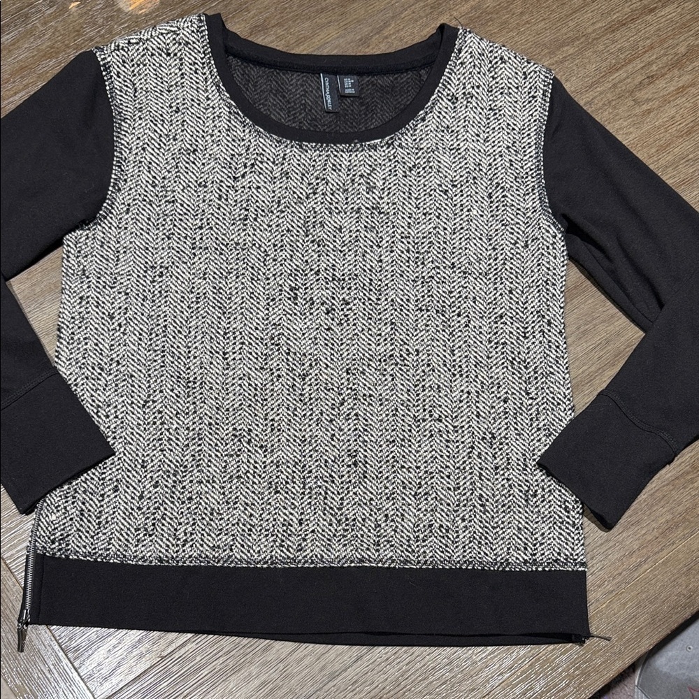 Cynthia Rowley Black and Gray Crew Neck Sweater